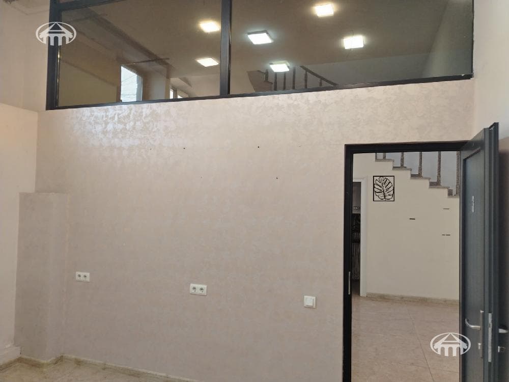 Այլ · 1567 մ² · Կենտրոն