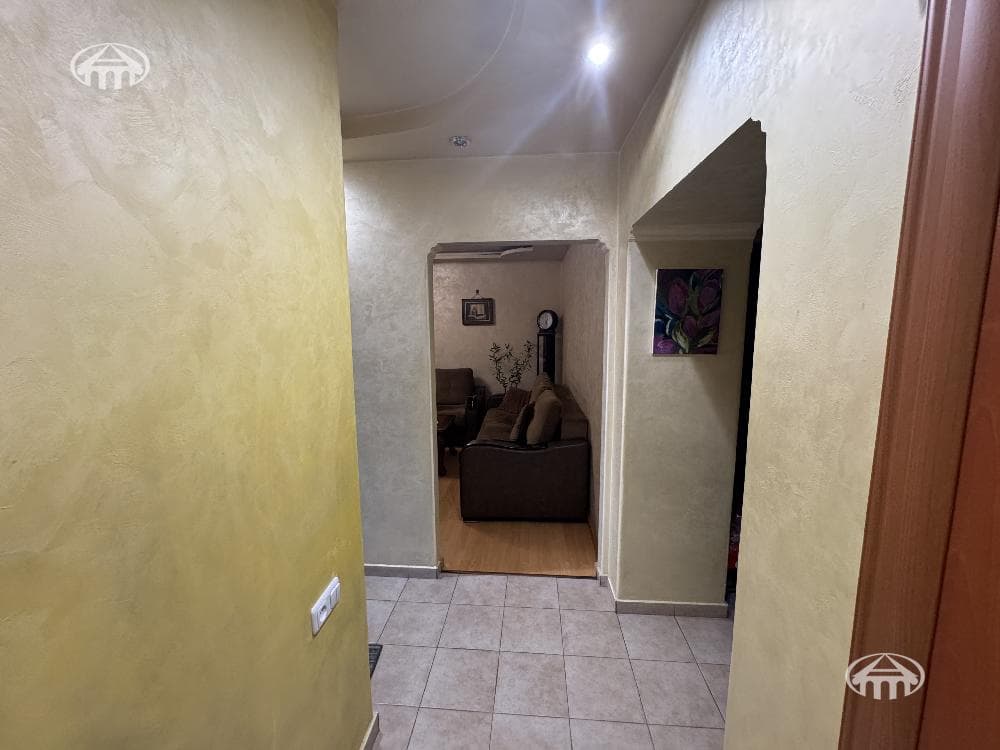 Apartment · 3 rooms · 73 m² · Erebuni