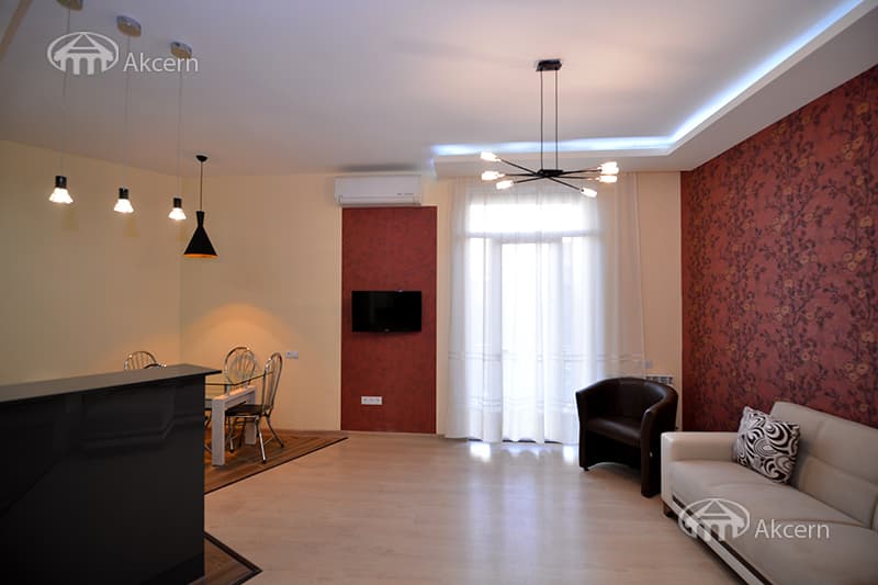 Apartment · 2 rooms · 70 m² · Kentron