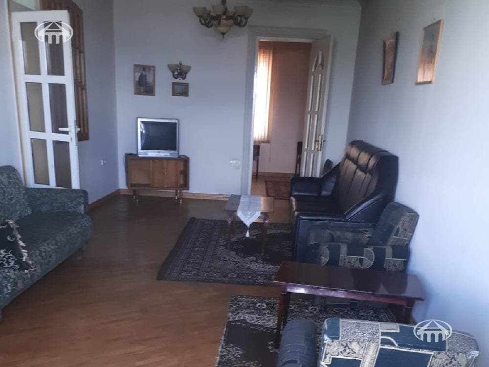 Առանձնատուն · 9 սեն. · 927 մ² · Նորք-Մարաշ — Լուսանկար 17 / 18