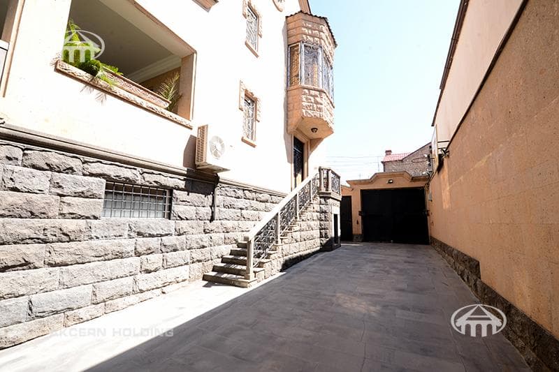 Mansion · 7 rooms · 500 m² · Malatia-Sebastia
