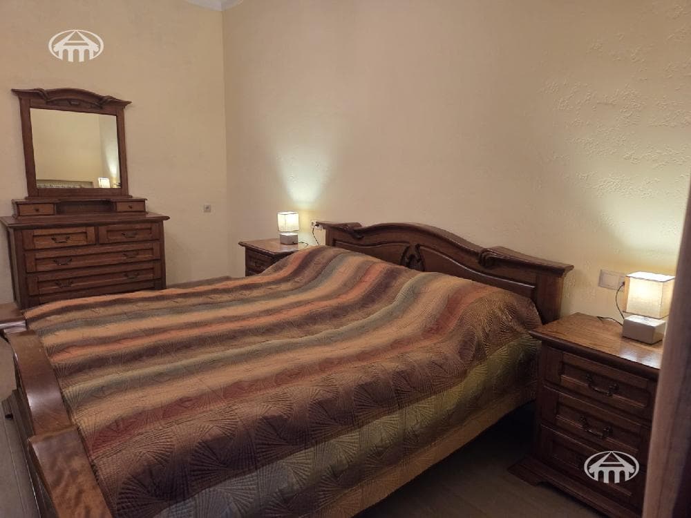 Apartment · 2 rooms · 75 m² · Kentron