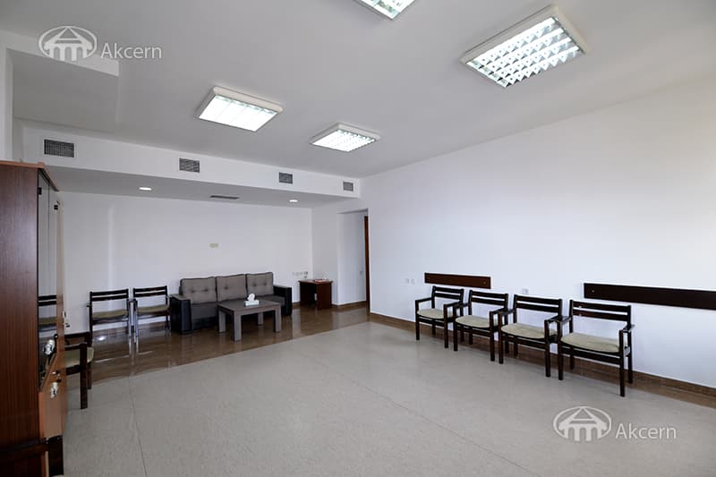 Office · 98 m² · Kentron