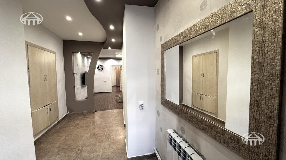 Квартира · 3 комн. · 68 м² · Кентрон