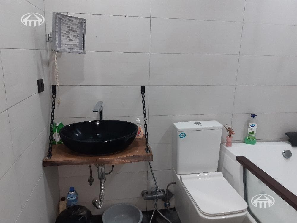 Առանձնատուն · 4 սեն. · 142 մ² · Զովունի