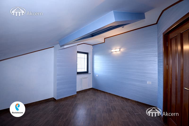 Mansion · 7 rooms · 729 m² · v. Arinj
