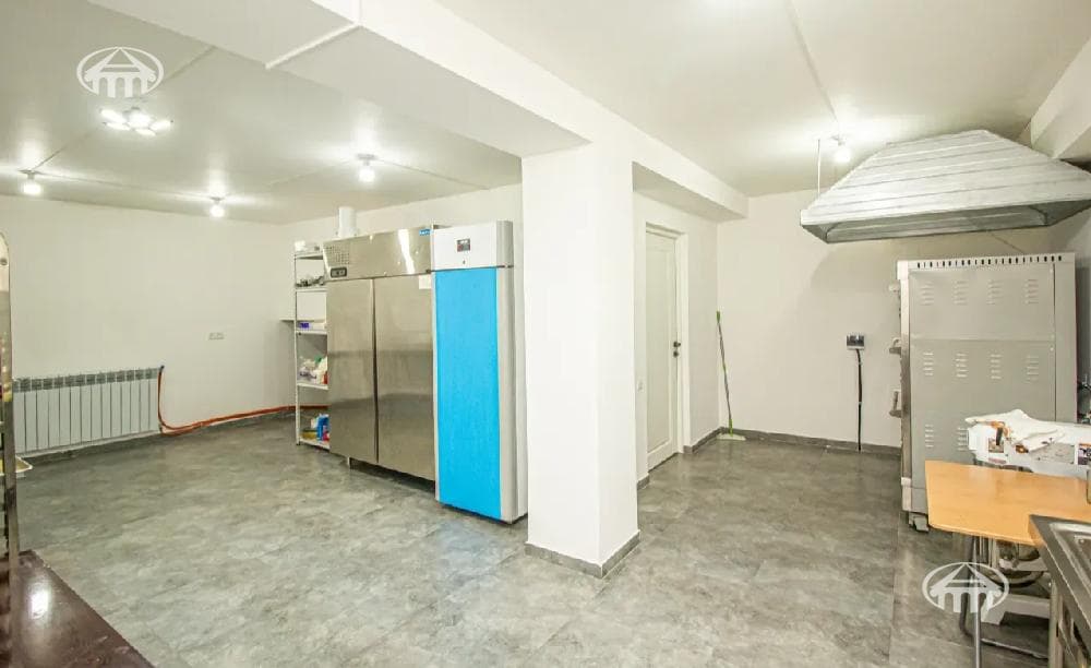 Թաունհաուս · 5 սեն. · 235 մ² · Ավան