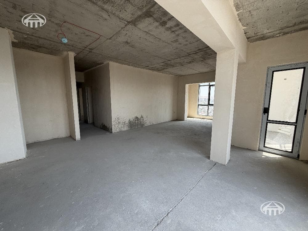 Квартира · 3 комн. · 117 м² · Эребуни