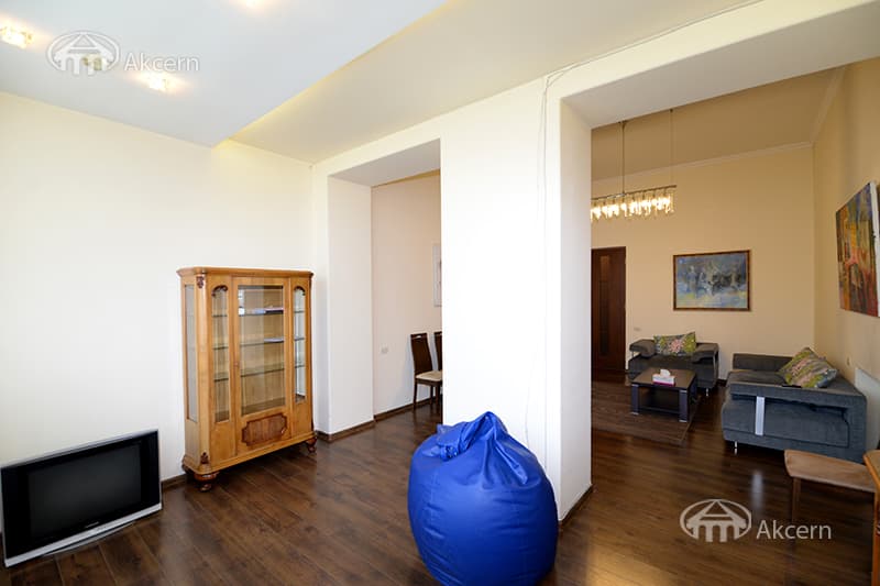 Apartment · 4 rooms · 125 m² · Kentron