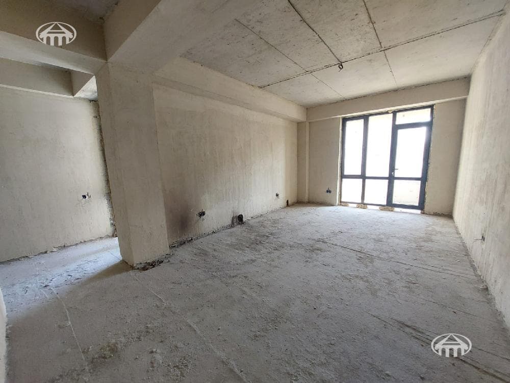 Apartment · 4 rooms · 110 m² · Kentron