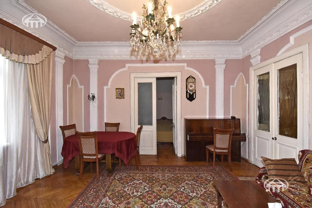 Квартира · 3 комн. · 82 м² · Арабкир