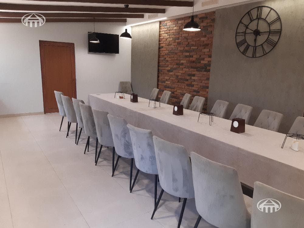 Ресторан · 590 м² · Джрвеж