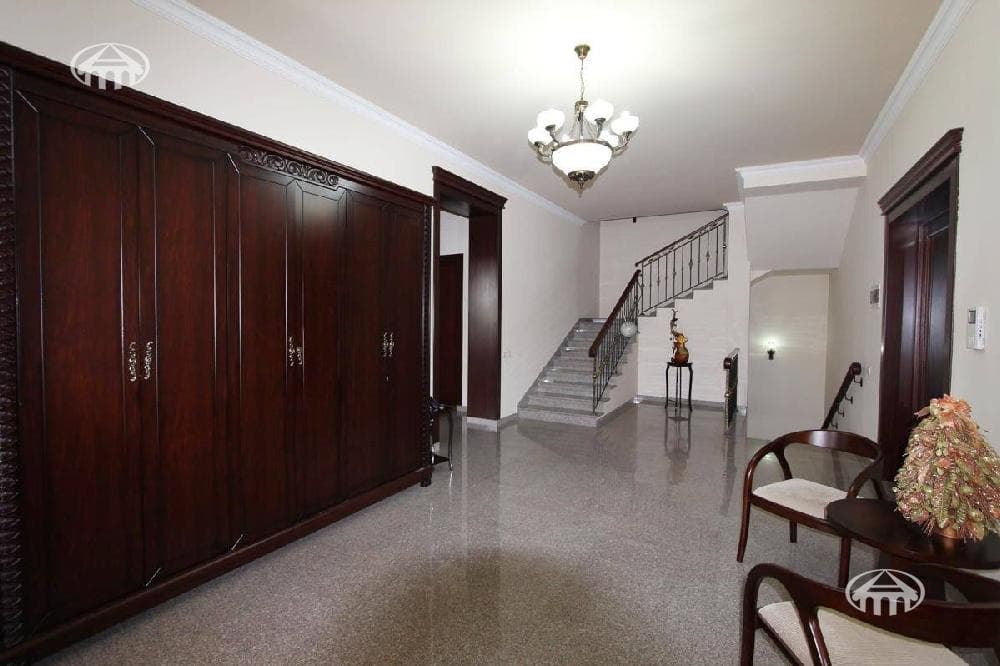 Mansion · 5 rooms · 681 m² · Nor Nork