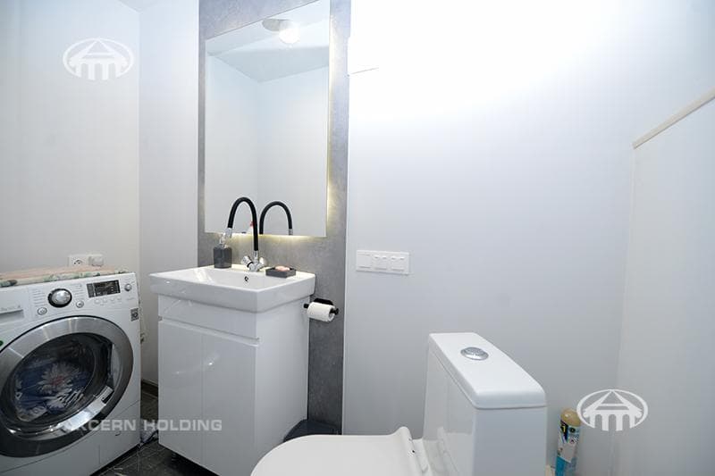 Особняк · 6 комн. · 480 м² · Аджапняк
