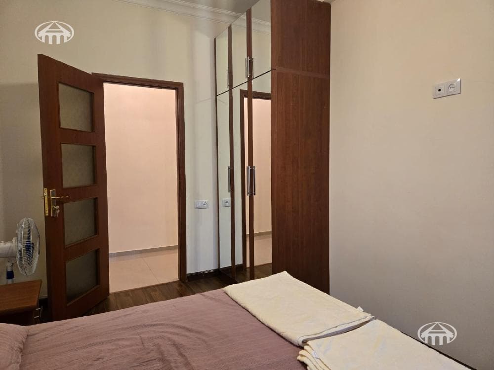 Квартира · 3 комн. · 136 м² · Кентрон