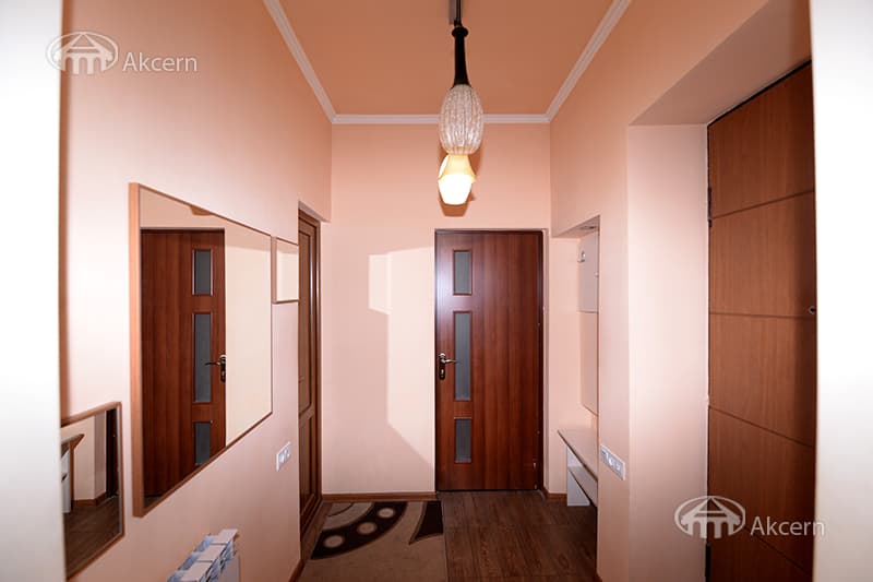 Apartment · 2 rooms · 58 m² · Kentron