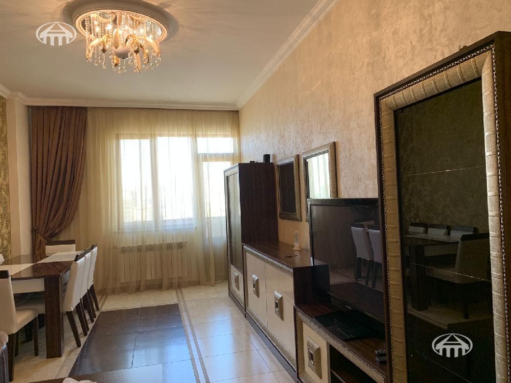 Apartment · 3 rooms · 97 m² · Kentron