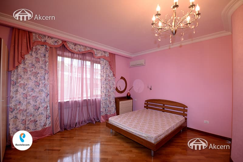 Առանձնատուն · 6 սեն. · 863 մ² · Նորք-Մարաշ