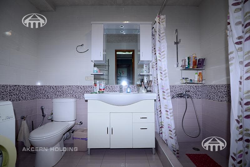 Квартира · 4 комн. · 114 м² · Кентрон