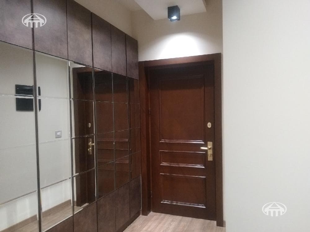 Квартира · 3 комн. · 140 м² · Кентрон