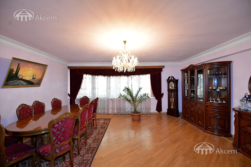 Apartment · 6 rooms · 234 m² · Arabkir
