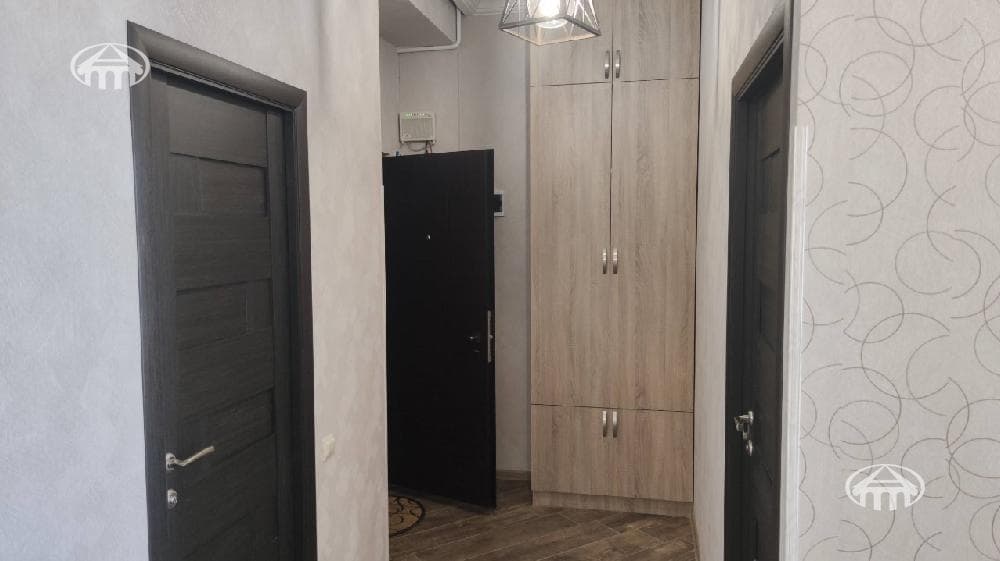 Բնակարան · 2 սեն. · 56 մ² · Կենտրոն
