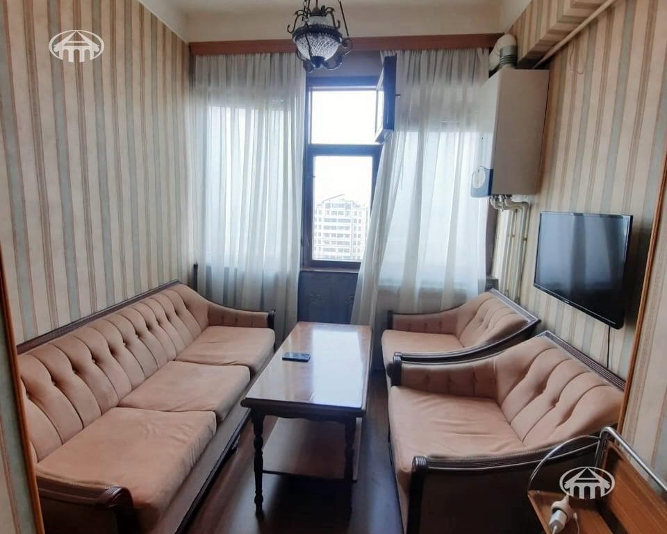 Apartment · 63 m² · Kentron