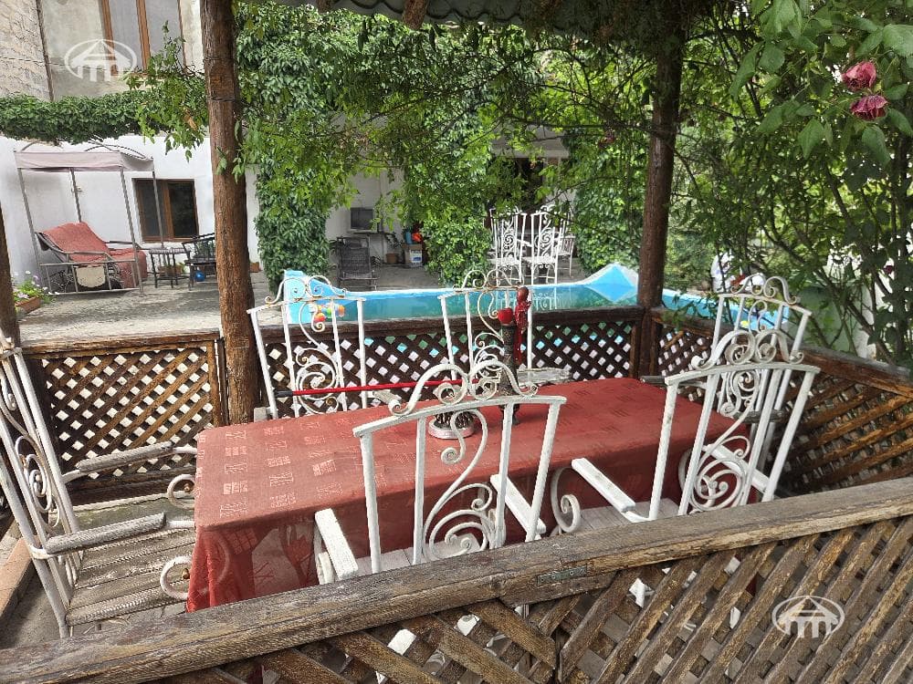 Дом · 5 комн. · 319 м² · Шенгавит