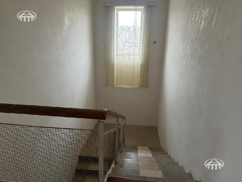 Mansion · 5 rooms · 257 m² · Ptgni