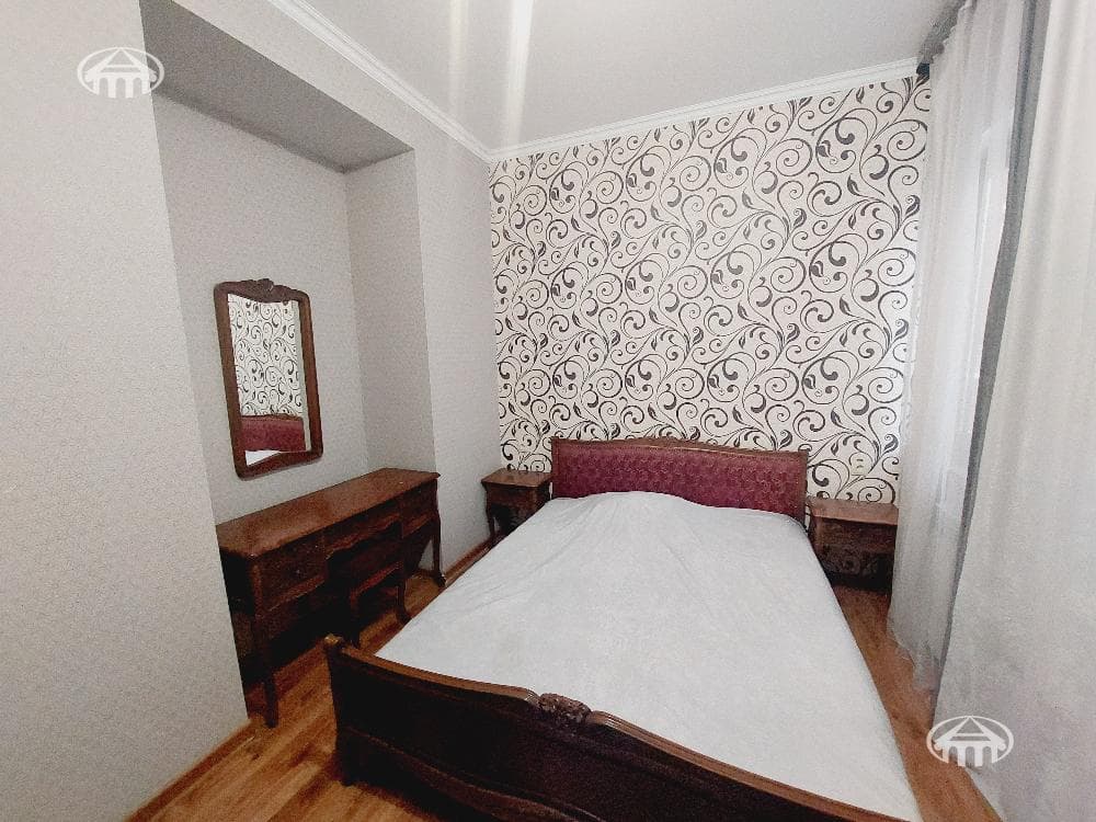 Բնակարան · 4 սեն. · 115 մ² · Կենտրոն