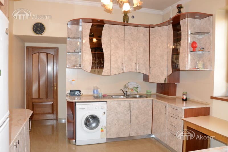 Дом · 7 комн. · 286 м² · Канакер-Зейтун