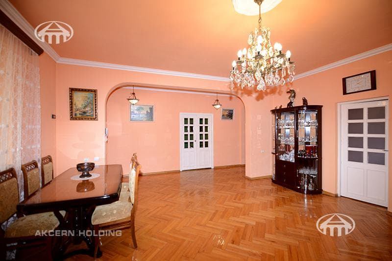 Mansion · 9 rooms · 385 m² · Kanaker-Zeytun