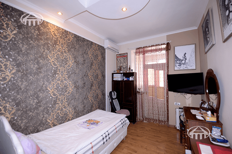 Квартира · 5 комн. · 164 м² · Кентрон