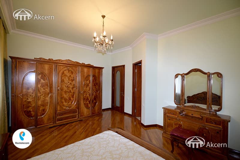 Առանձնատուն · 6 սեն. · 863 մ² · Նորք-Մարաշ