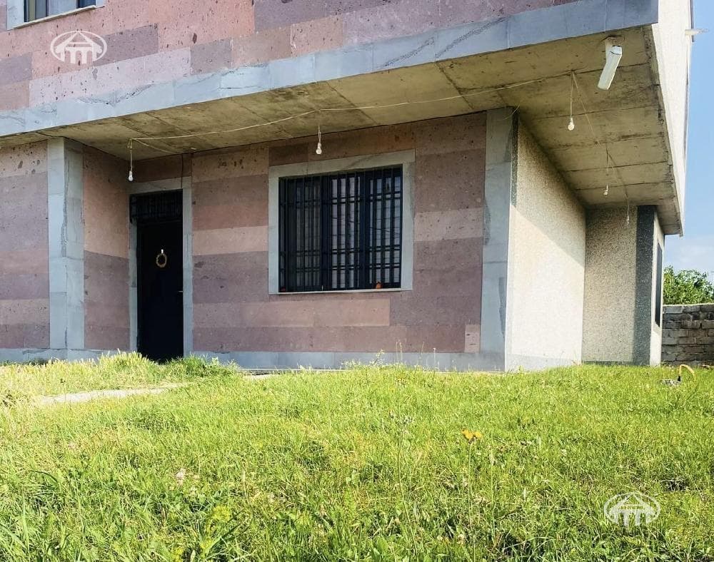 Квартира · 3 комн. · 88 м² · Арабкир