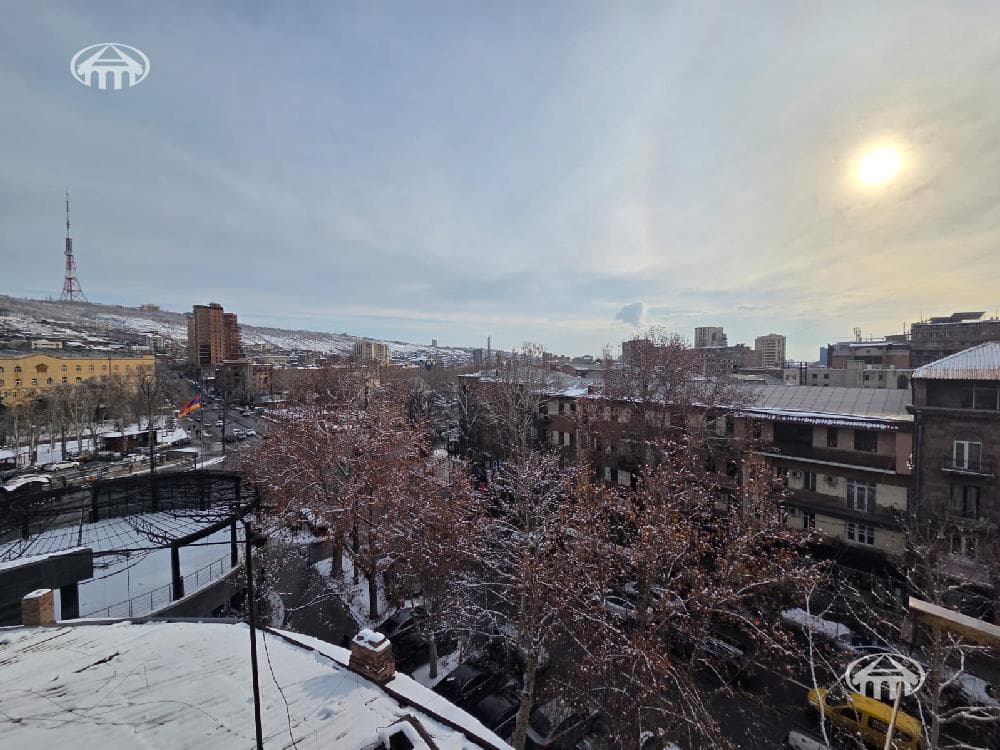 Բնակարան · 3 սեն. · 83 մ² · Կենտրոն