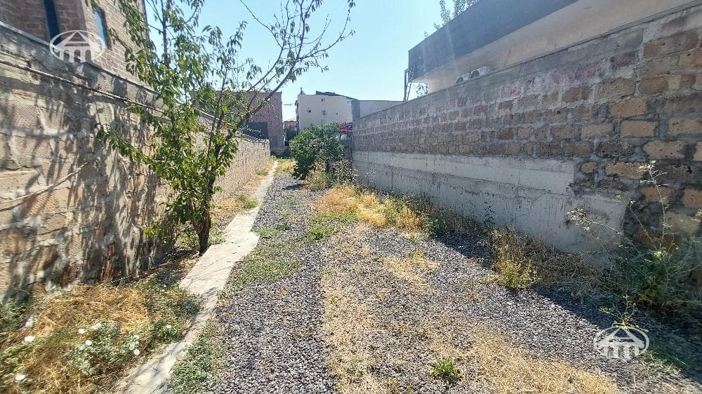 House · 4 rooms · 81 m² · Erebuni