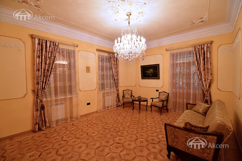 Особняк · 9 комн. · 680 м² · Арабкир