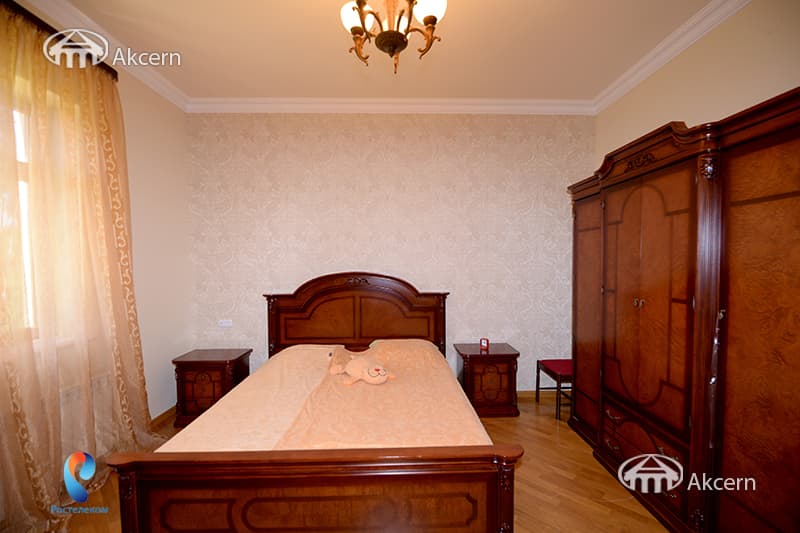 Mansion · 5 rooms · 586 m² · Avan — photo 12 / 34