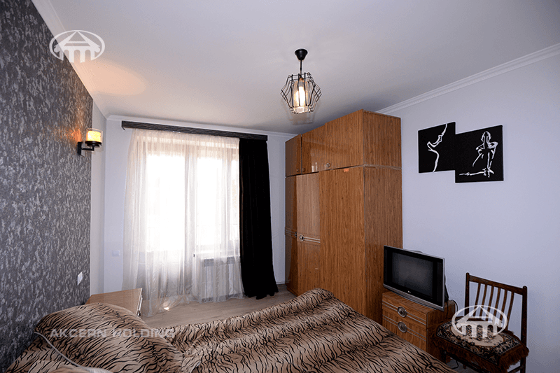 Mansion · 5 rooms · 151 m² · v. Arinj