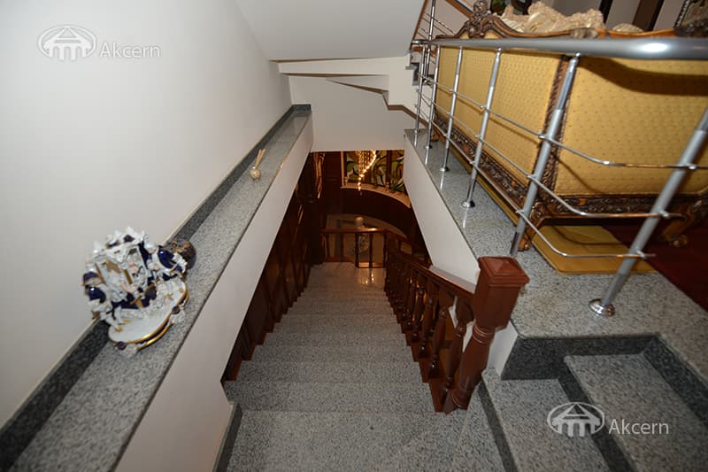 Дом · 7 комн. · 400 м² · Арабкир