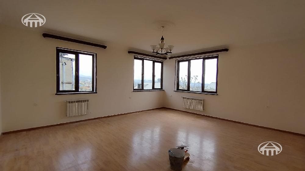 Office · 131 m² · Arabkir