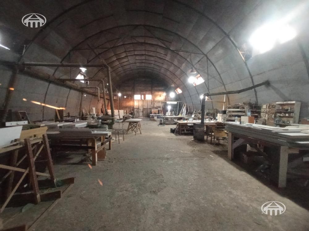 Կոմերցիոն գույք · 556 մ² · Էրեբունի — Լուսանկար 6 / 9