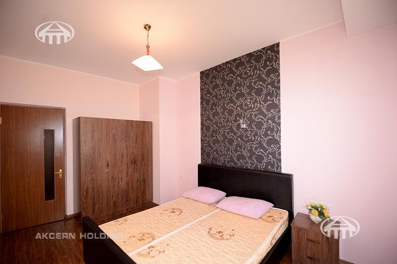 Квартира · 3 комн. · 109 м² · Кентрон