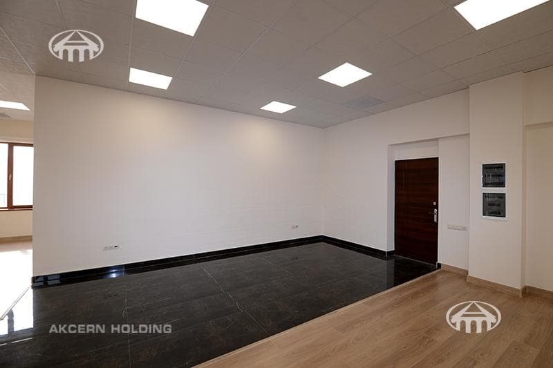 Офис · 681 м² · Канакер-Зейтун