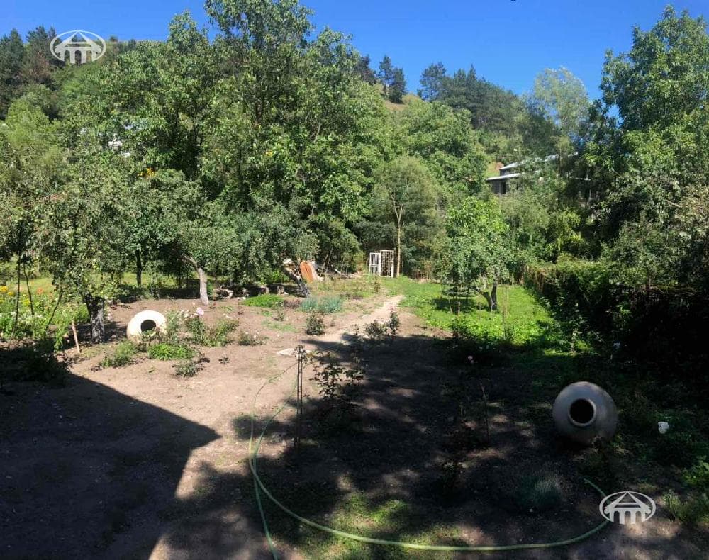 House · 9 rooms · 354 m² · Dilijan