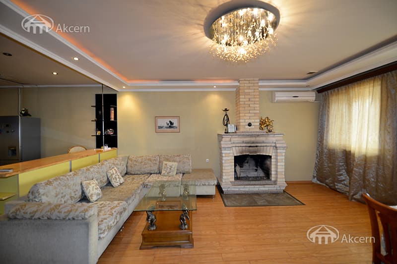Apartment · 4 rooms · 168 m² · Kentron