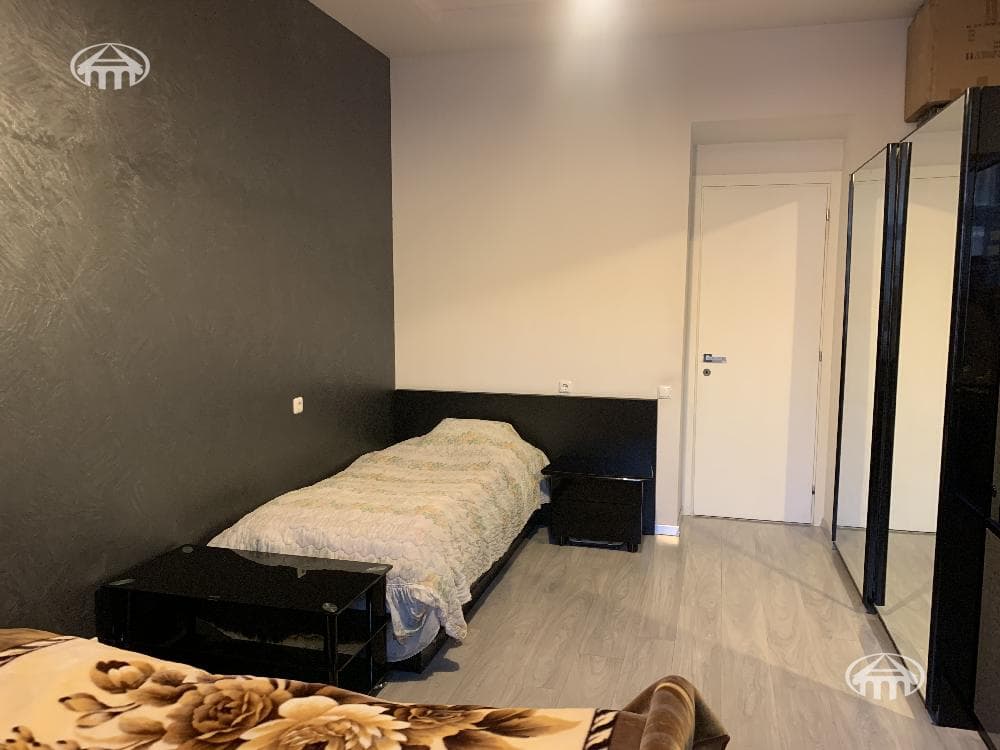 Apartment · 3 rooms · 92 m² · Kentron