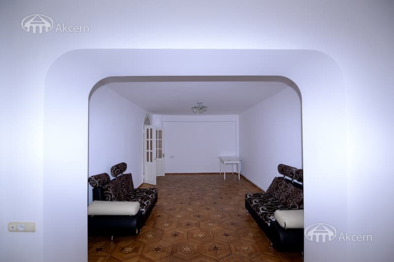 Office · 79 m² · Kentron
