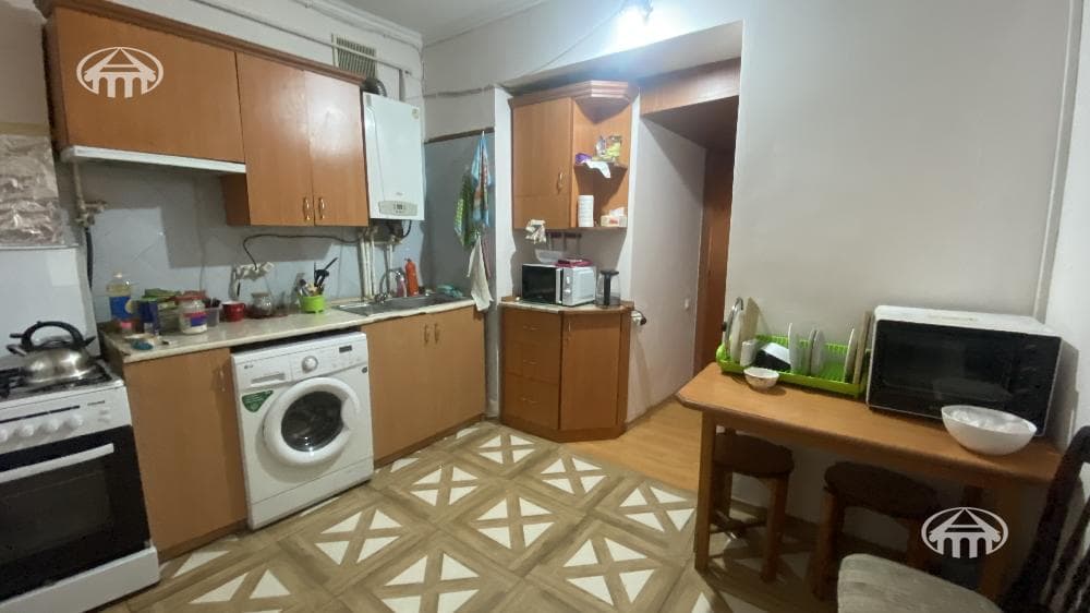 Apartment · 4 rooms · 137 m² · Kentron